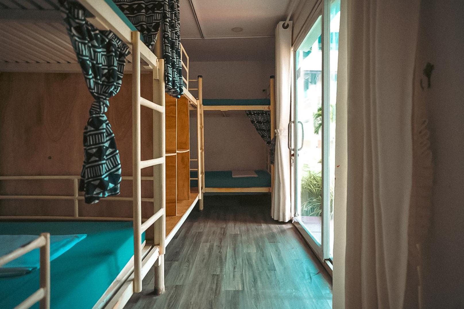 Hostel Karma Traders Kâmpôt Zewnętrze zdjęcie