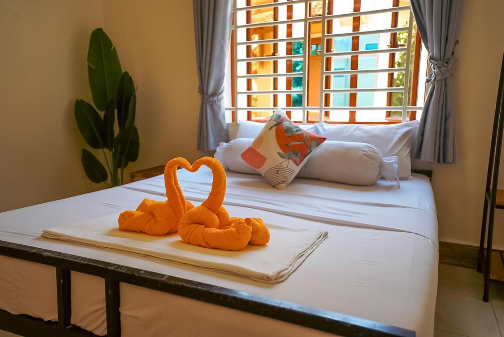 Hostel Karma Traders Kâmpôt Zewnętrze zdjęcie