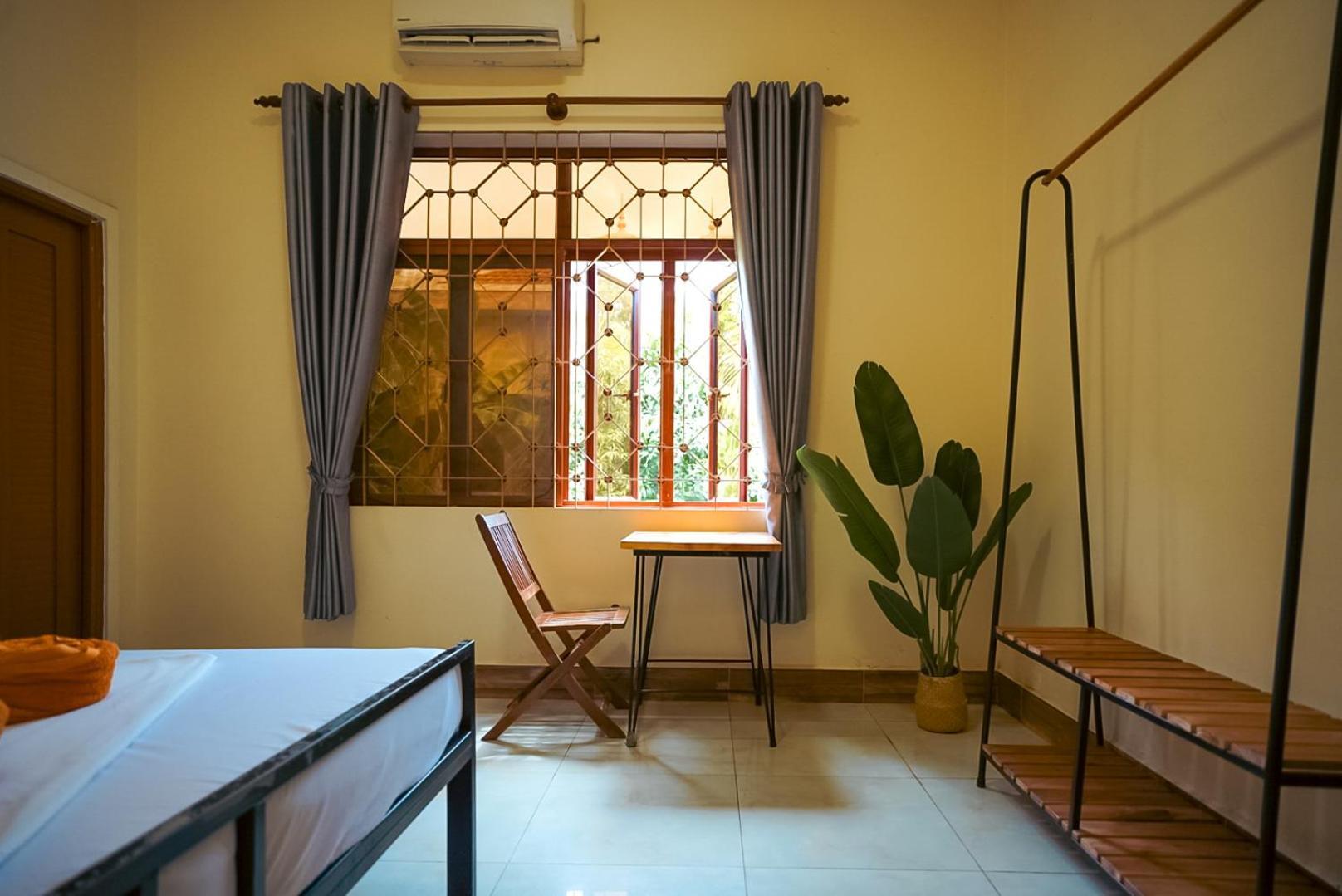 Hostel Karma Traders Kâmpôt Zewnętrze zdjęcie
