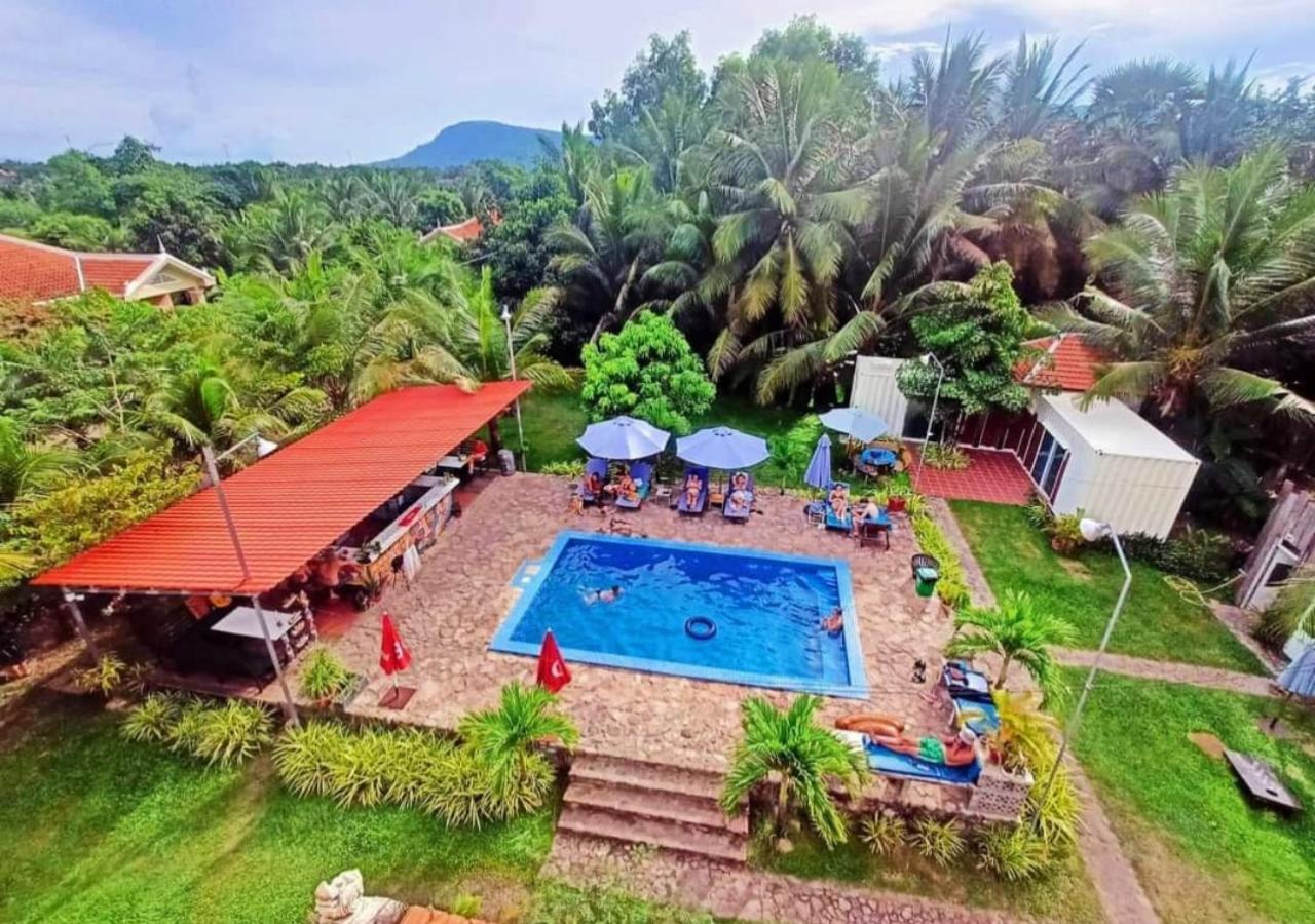 Hostel Karma Traders Kâmpôt Zewnętrze zdjęcie