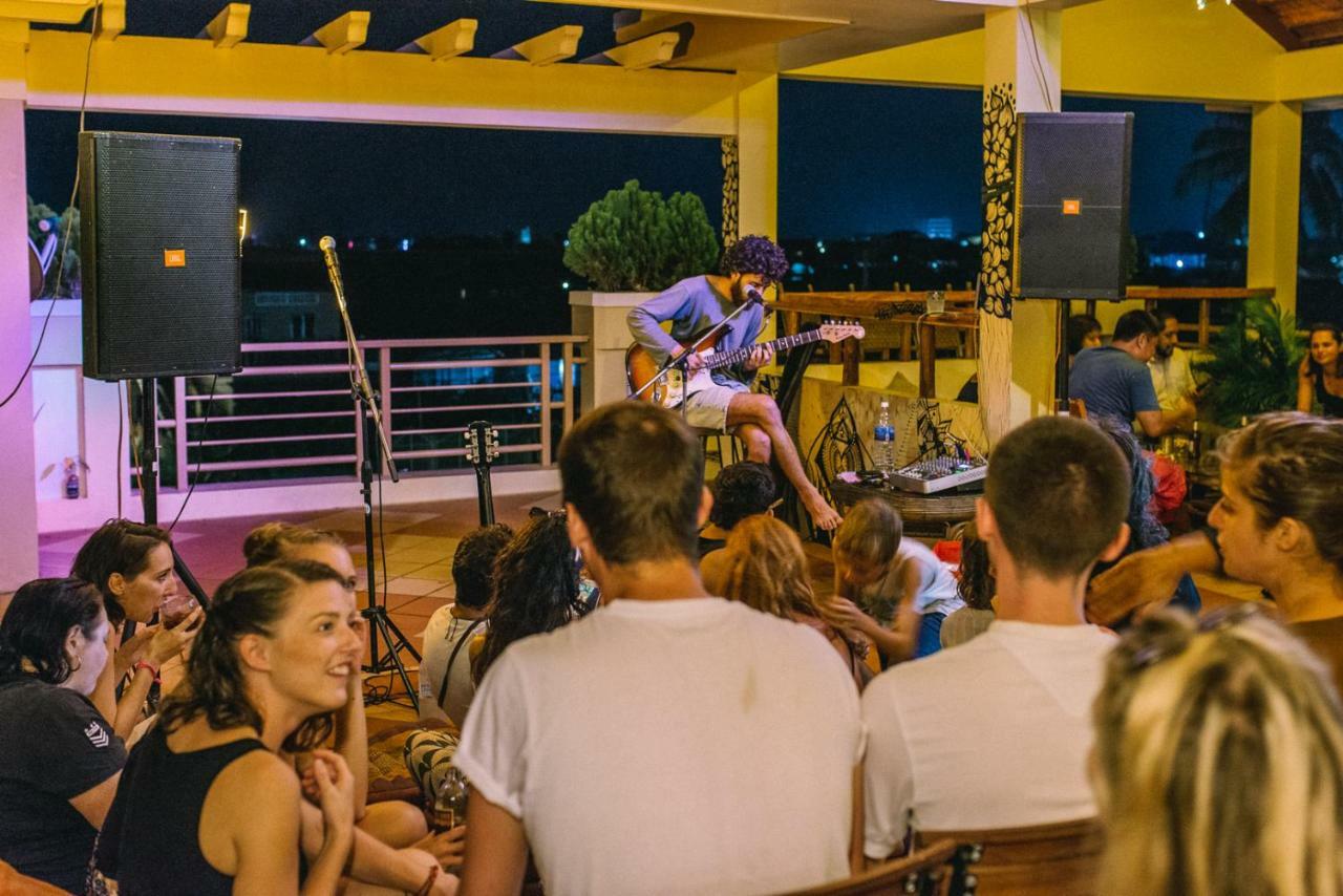 Hostel Karma Traders Kâmpôt Zewnętrze zdjęcie